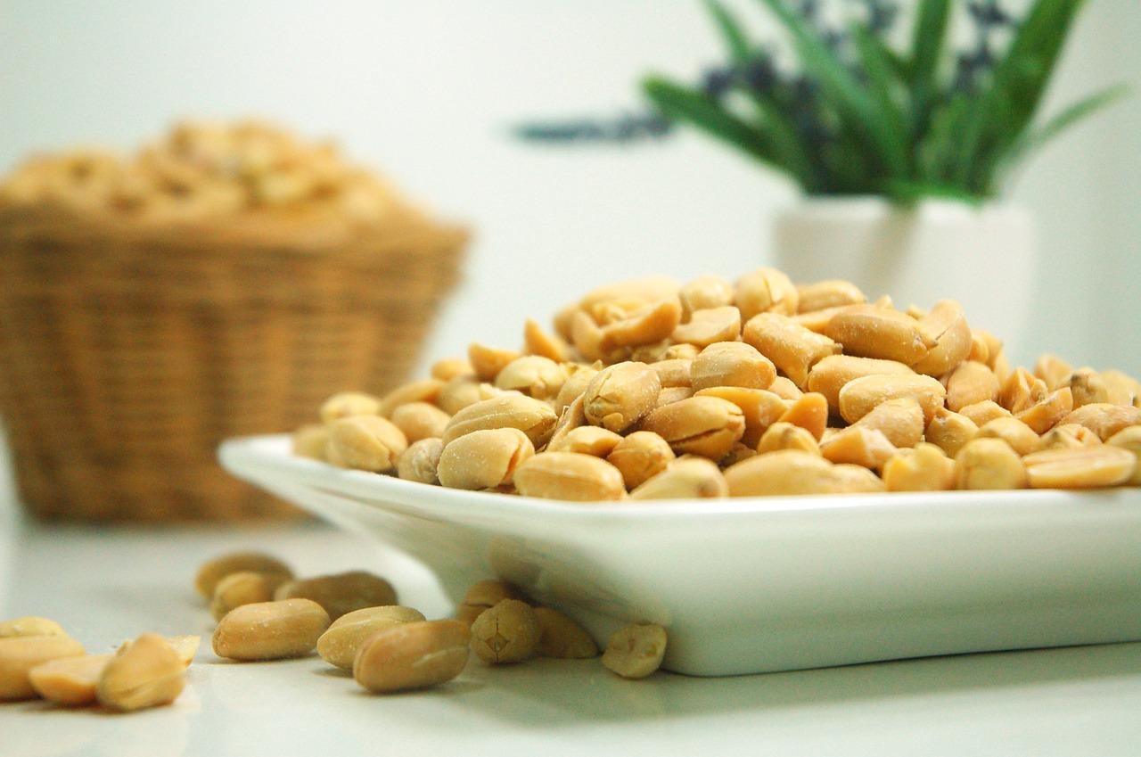 Le arachidi fanno ingrassare? Sfatare i miti e scoprire la verità nutritiva di questi snack croccanti!