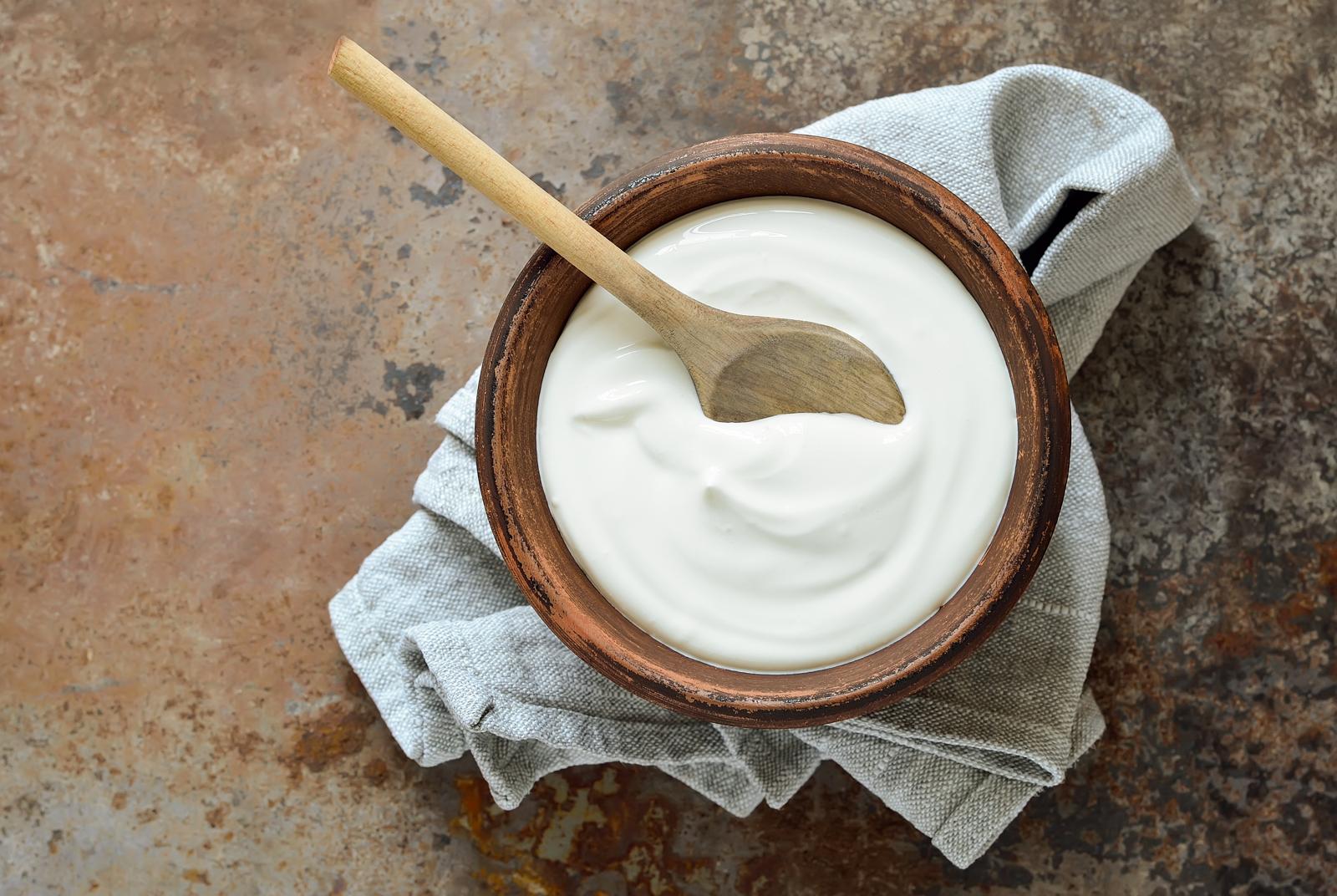 Lo yogurt fa ingrassare? Sfatare il mito e scoprire la verità nutrizionale dietro questo alimento quotidiano!